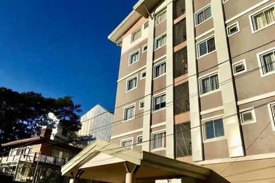 Image de 2f 2br w/parking&balcony walking distance2 Burnham