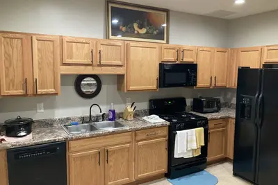 Image de Traveler or Travel Professional. Stay home until its time to go home!