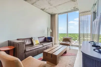 Image de Modern Downtown Condo*Rooftop pool*Top Amenities