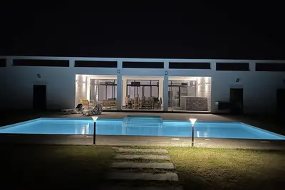 Image de Grande villa moderne et sécurisée Sans Vis-À-Vis