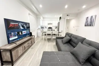 Image de Luxurious 3br/3. 5ba Home (Newly-built 2023/ Quiet Community)