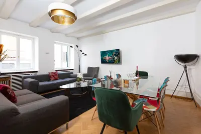 Image de Chic & cozy - 2 apartments with 4 bedrooms + dormitory - heart historical center