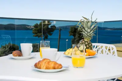 Image de Appartement de vacances Trogir pour 1 - 4 personnes avec 2 chambres à coucher - Appartement de vacan