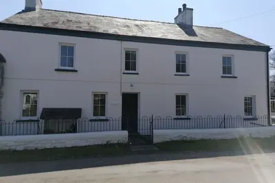 Image de Beautiful Village Farmhouse, Stunning Views