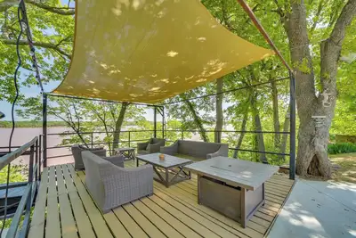 Image de Waterfront Retreat w/ Deck on Lake Eufaula!