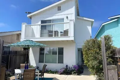 Image de Relaxing 2 Bdrm 1. 5 Bath Beach House