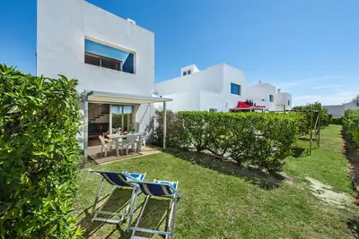 Image de Villa Victoria with pool access and air con