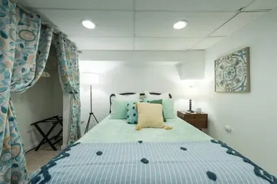 Image de Downtown Hideaway on trendy Denton square