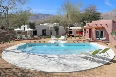 Image de Mediterranean-modern estate with breathtaking views that sleeps 12