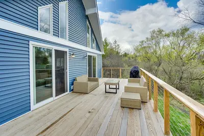 Image de Sleepy Hollow Lake Home w/ Deck, Pool Access!