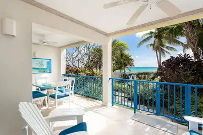 Image de #102 Oceanview Beachfront at Maxwell Beach Villas