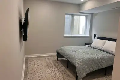 Image de Modern Apartment w/ Ac + Kitchen.