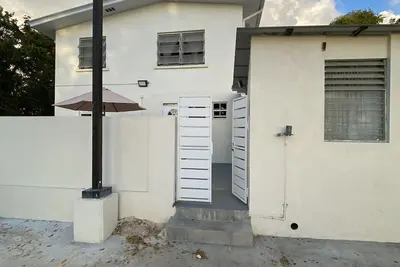 Image de Situated in Saint Peter; MaryJays is 300 metres from Godings Bay Beach.