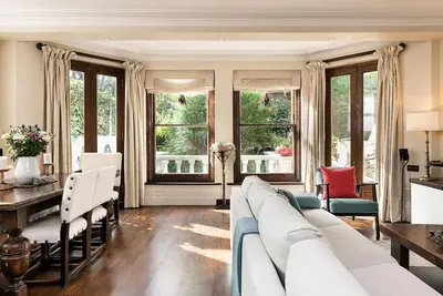 Image de A Chelsea Retreat - 2 Br with Garden and Parking