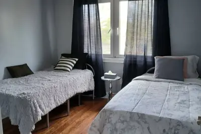 Image de Backs Into a Ravine