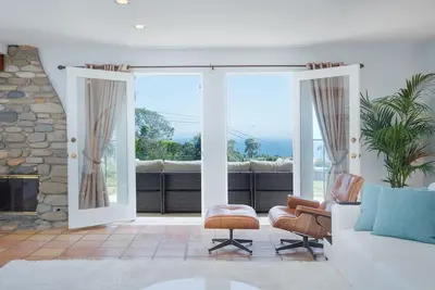 Image de Malibu Beach House Sweeping Panoramic Views Walk 2 beach