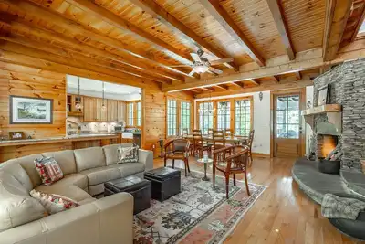 Image de Lane`s End Lodge | Upscale Peaceful Retreat on 7 Acres | 3 Bed, 2. 5 Bath