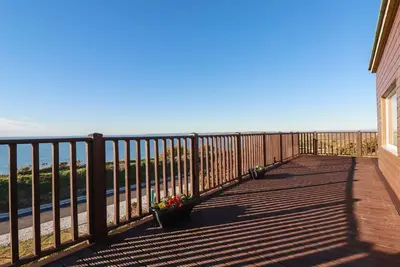 Image de Sunset Sea View Chalet, pet friendly, with hot tub in Millbrook