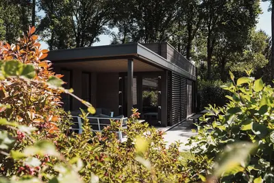 Image de This amazing Eco-Lodge designed by an architect is highly luxurious and completely furnished for six persons.