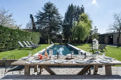 Image de Maison Gabrielle, luxe, calme, volupté, piscine chauffée, au coeur du village