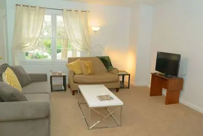 3-bedroom: Highly Reviewed! Don't miss it!