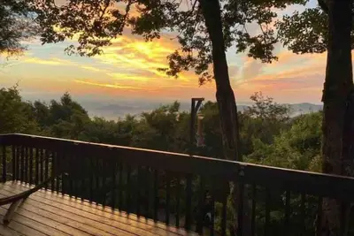 Image de Sunrise Mountain Views in Seven Devils - Game Room & Fire pit near Boone