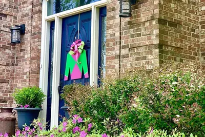 Image de Last Minute Derby Plans? Executive Home for the Weekend!