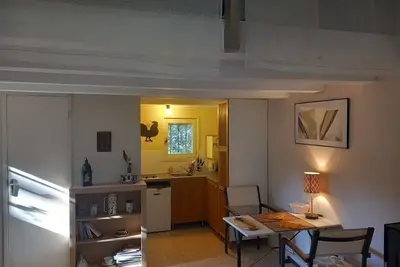 Image de Charmante Maison Indépendante Dans la Verdure