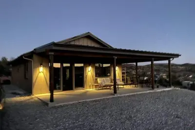 Image de New mountain top retreat w/ 270° stunning views