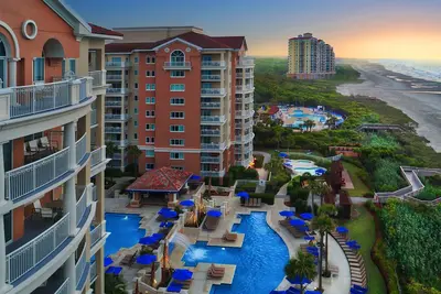 Image de Ocean front Villa with beach access.