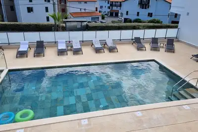 Appartement avec Accès à Deux Piscines!