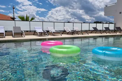 Appartement Avec Access Sauna, Hammam et Gym!