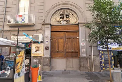Image de Vacation home \"Il Duomo a due passi\" in the heart of the historic center of Naples.