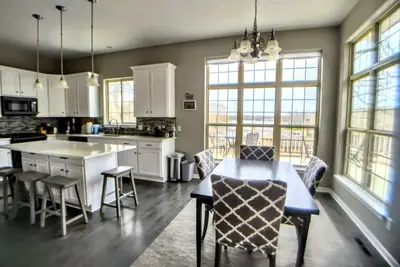 Image de Experience the best of Wisconsin lake living!