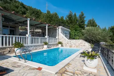 Image de Villa Natura (25636-K1) - Orebic