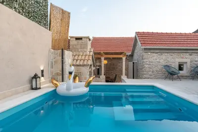 Image de Maison House of Memories (33556-K1) - Orebic