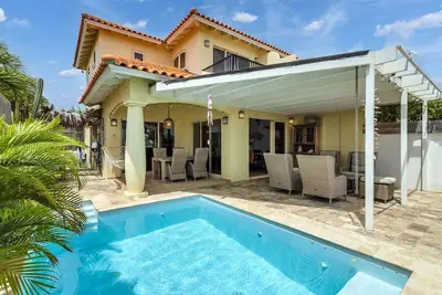 Image de Kas Bougainville on the Water of the Laguna Marina