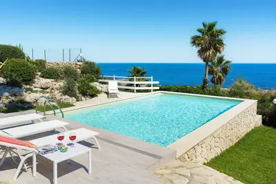 Image de Villa with pool, sea front location near Syracuse, Sicily