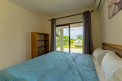 Image de villa neuve de 3 chambre pied dans l'eau