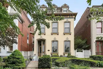 Image de Renovated 1 Br Apartment - Private - w/ View of Saint Louis Arch