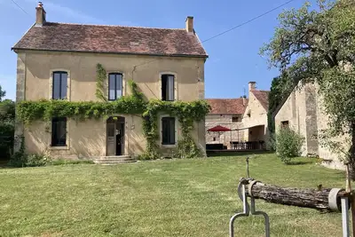 Image de Le Presbytère - Touillon, pour 10 personnes, 4 chambres et jacuzzi