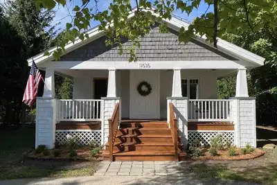 Image de Quiet and Peaceful Bungalow close to all area amenities!