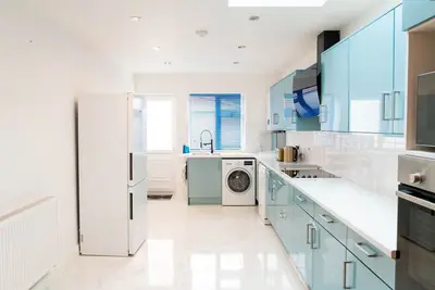 Image de Modern 4 Bed House in Filton Bristol City