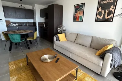 Image de Roses Marine 205 by Avecoeur