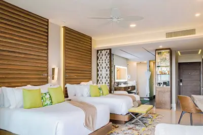 Image de Modern Chic 2 Bedroom Condo - Private Balcony w/ View on Garza Blanca Resort