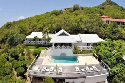 Image de Abby (1/3 Rooms) Luxury villa