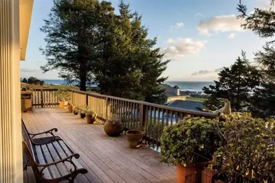 Image de Whitewater Ocean Views, Walk to Beaches, Family Friendly