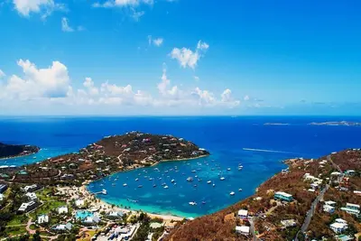 2 bedroom, 2. 5 bath with pool access & Ocean View