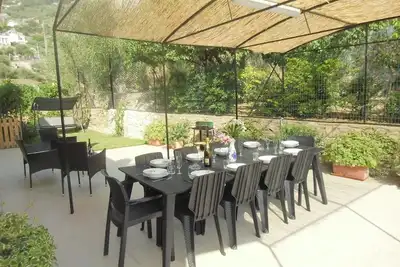 Image de Appartement de 150 m² (3 chambres, 2 salles de bain) avec jardin