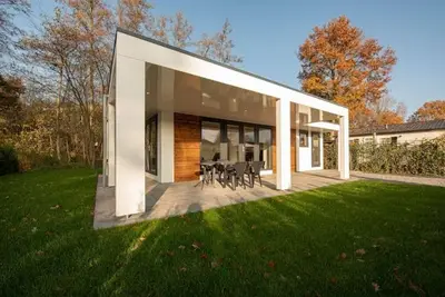 Image de Modern bungalow in nature!